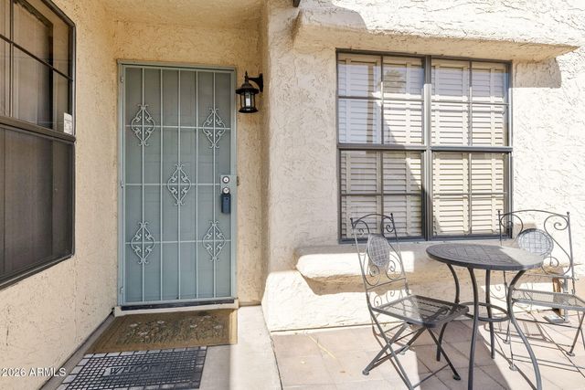 452 S DESERT FLOWER Drive, Mesa, AZ 85208