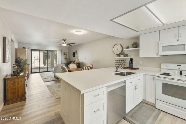 452 S DESERT FLOWER Drive, Mesa, AZ 85208