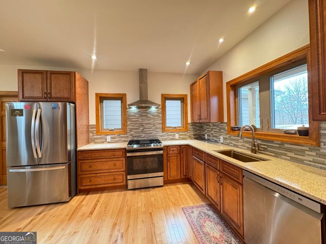 335 Northshore Drive, Blairsville, GA 30512