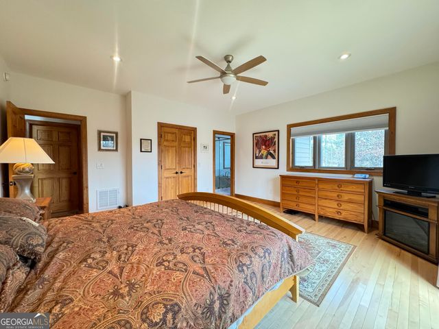 335 Northshore Drive, Blairsville, GA 30512