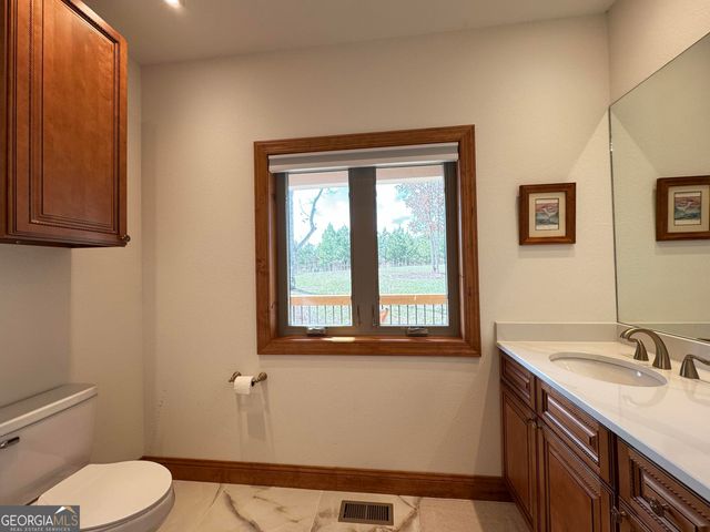 335 Northshore Drive, Blairsville, GA 30512