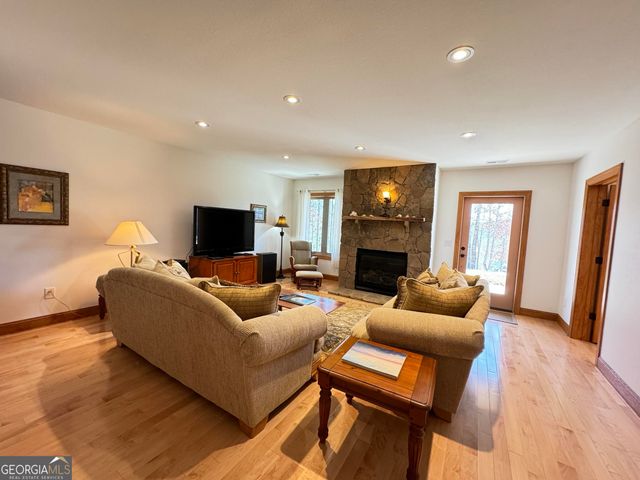 335 Northshore Drive, Blairsville, GA 30512