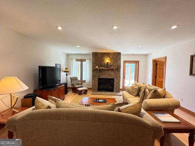 335 Northshore Drive, Blairsville, GA 30512