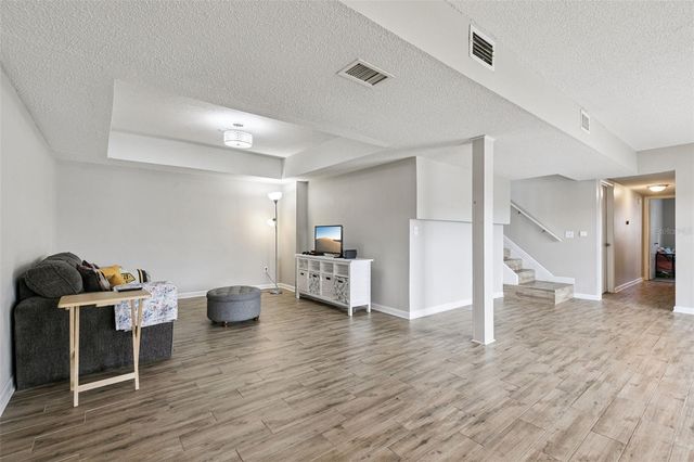 489 S DEERWOOD AVENUE, Orlando, FL 32825