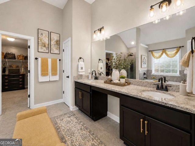 136 Delwood Drive, Mcdonough, GA 30252