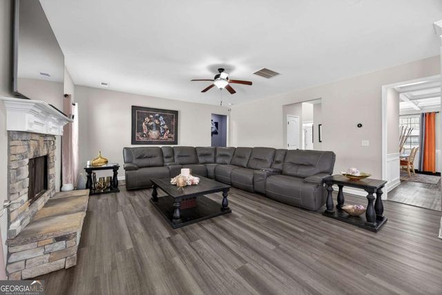136 Delwood Drive, Mcdonough, GA 30252