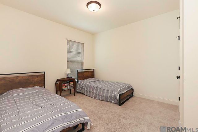 38404 Queen St, Prairieville, LA 70769