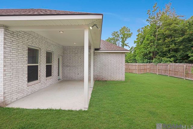 38404 Queen St, Prairieville, LA 70769