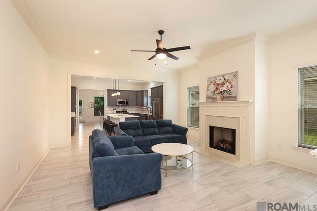 38404 Queen St, Prairieville, LA 70769