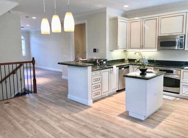 803 ESTANCIA Way, Boynton Beach, FL 33435