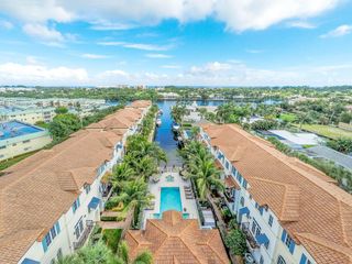 803 ESTANCIA Way, Boynton Beach, FL 33435