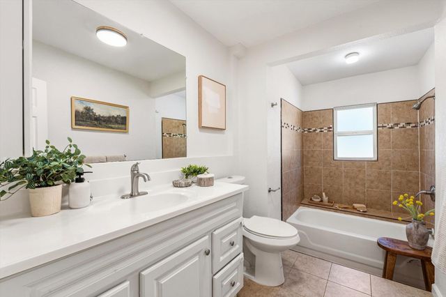 1335 Merry Knoll Rd, Auburn, CA 95603