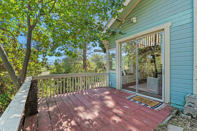1335 Merry Knoll Rd, Auburn, CA 95603
