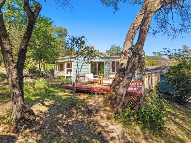 1335 Merry Knoll Rd, Auburn, CA 95603