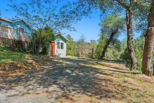 1335 Merry Knoll Rd, Auburn, CA 95603