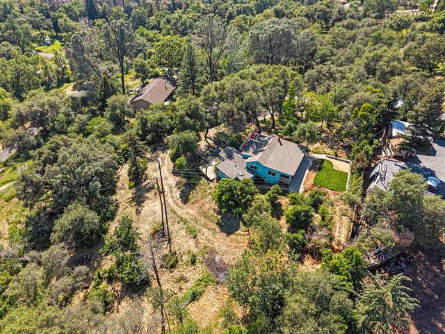 1335 Merry Knoll Rd, Auburn, CA 95603