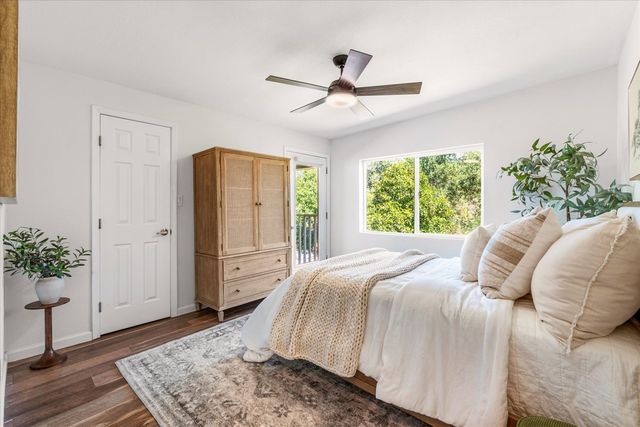 1335 Merry Knoll Rd, Auburn, CA 95603