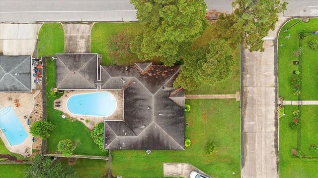 1195 Chatwood Drive, Beaumont, TX 77706