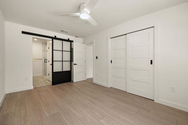 1400 Glencrest DR, Austin, TX 78723