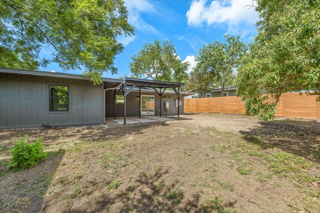 1400 Glencrest DR, Austin, TX 78723