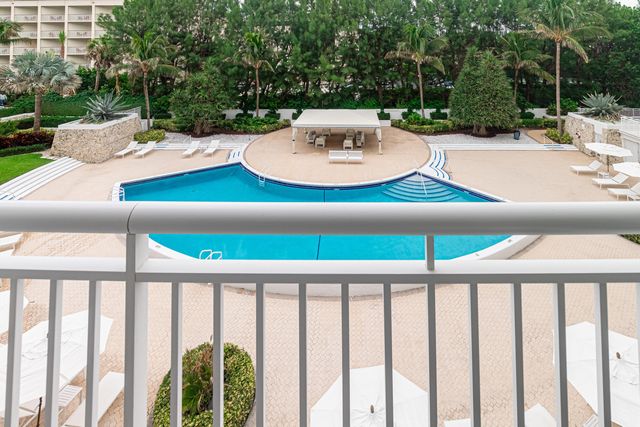 2780 S OCEAN Boulevard 309, Palm Beach, FL 33480