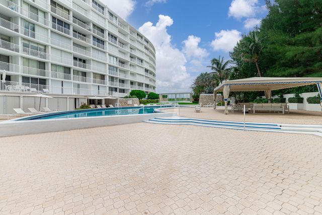 2780 S OCEAN Boulevard 309, Palm Beach, FL 33480