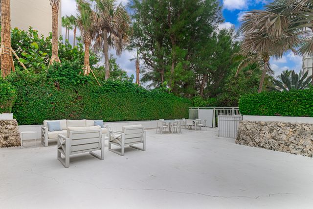 2780 S OCEAN Boulevard 309, Palm Beach, FL 33480