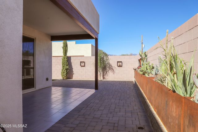 1620 N Jackie Ranch Place N, Tucson, AZ 85715