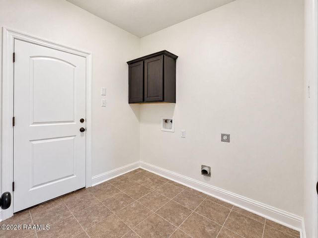 118 Peak Valley Street, Youngsville, LA 70592