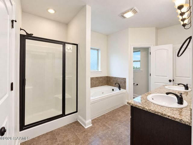 118 Peak Valley Street, Youngsville, LA 70592