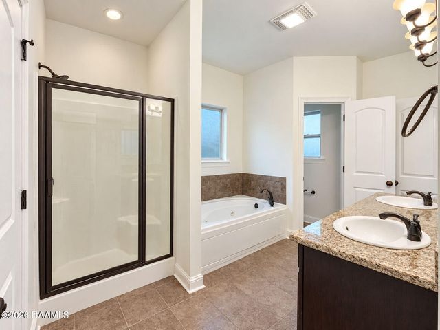118 Peak Valley Street, Youngsville, LA 70592