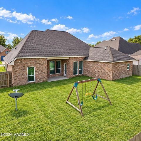 118 Peak Valley Street, Youngsville, LA 70592
