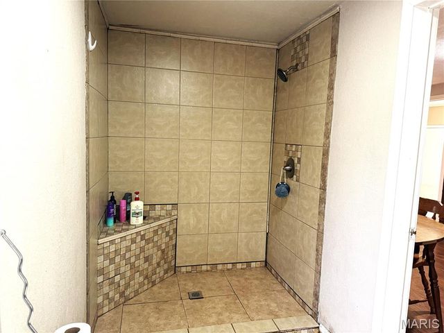 305 Centre Street, Cooter, MO 63839