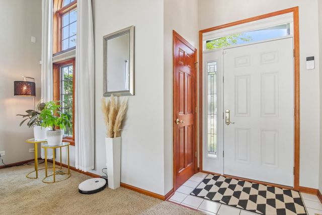 18 W Rosewood Lane, Round Lake Beach, IL 60073