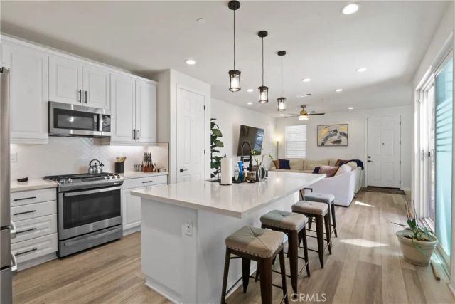 14996 Cavetto Lane, Fontana, CA 92336