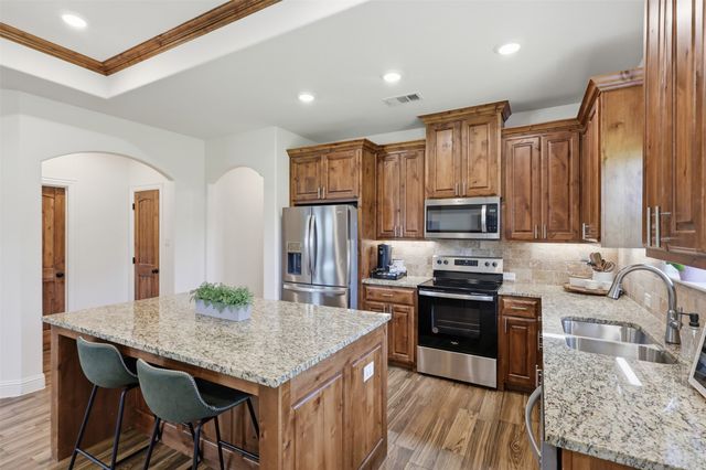 1501 Business Highway 121, Trenton, TX 75490