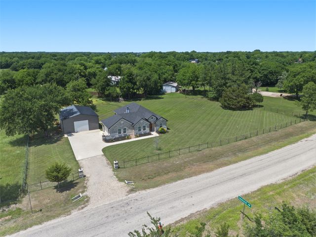 1501 Business Highway 121, Trenton, TX 75490