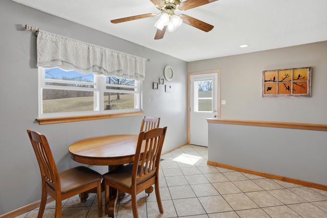 8400 N PHILLIPE RD, Hallsville, MO 65255