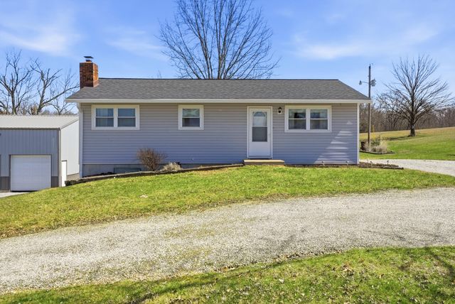 8400 N PHILLIPE RD, Hallsville, MO 65255