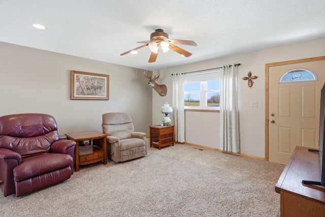 8400 N PHILLIPE RD, Hallsville, MO 65255