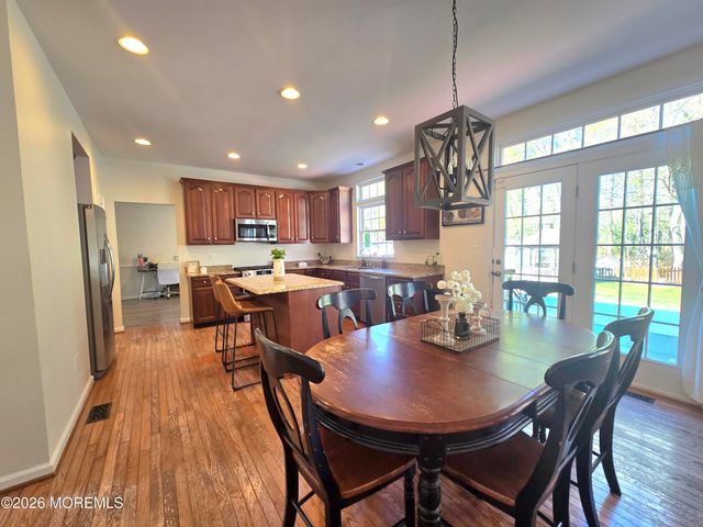56 Timberline Road, Bayville, NJ 08721