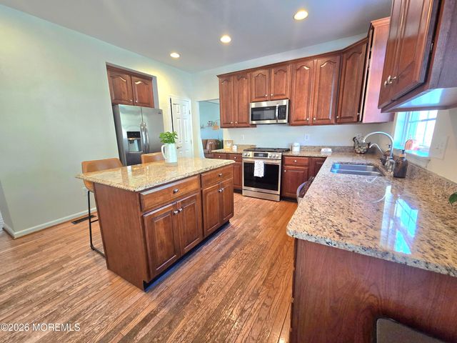 56 Timberline Road, Bayville, NJ 08721