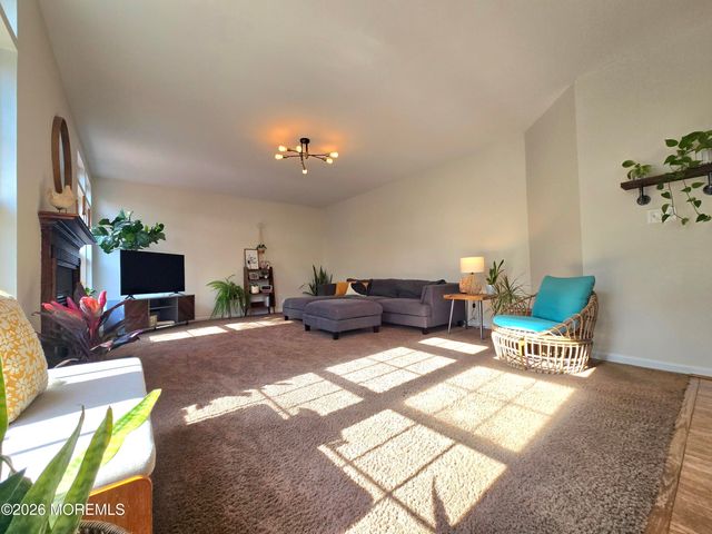 56 Timberline Road, Bayville, NJ 08721
