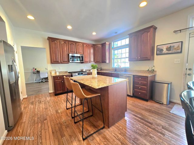 56 Timberline Road, Bayville, NJ 08721