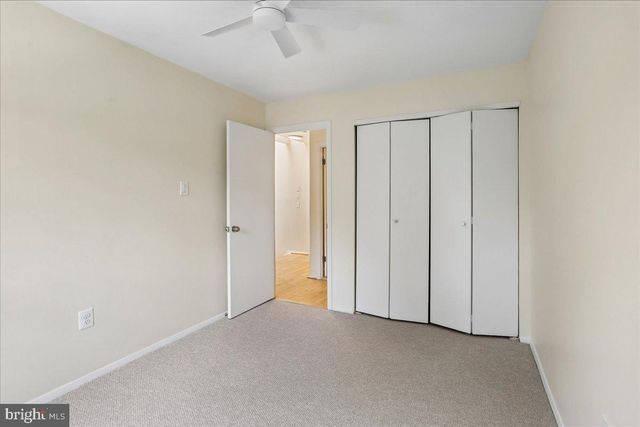 4927 ARCTIC TER, Rockville, MD 20853