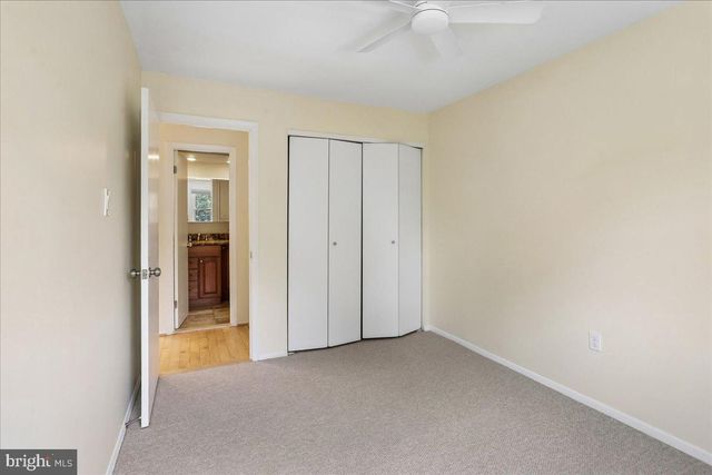 4927 ARCTIC TER, Rockville, MD 20853