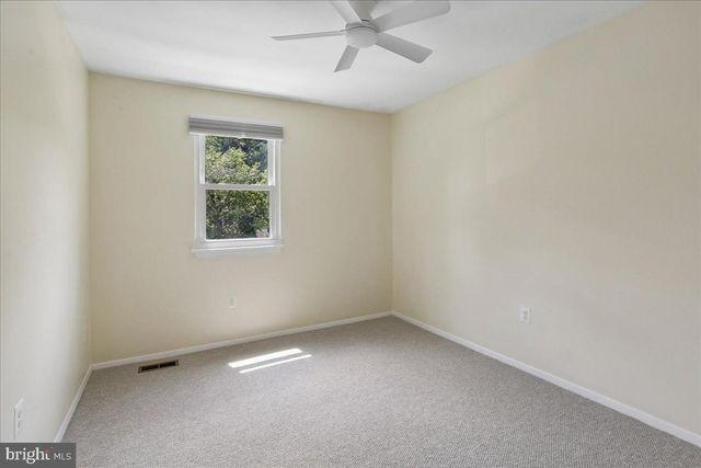4927 ARCTIC TER, Rockville, MD 20853
