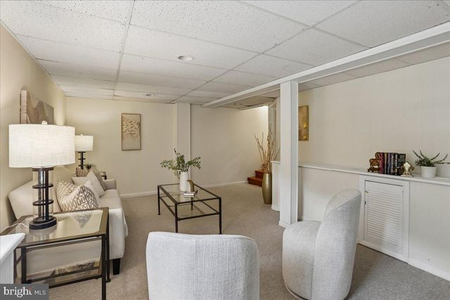 4927 ARCTIC TER, Rockville, MD 20853