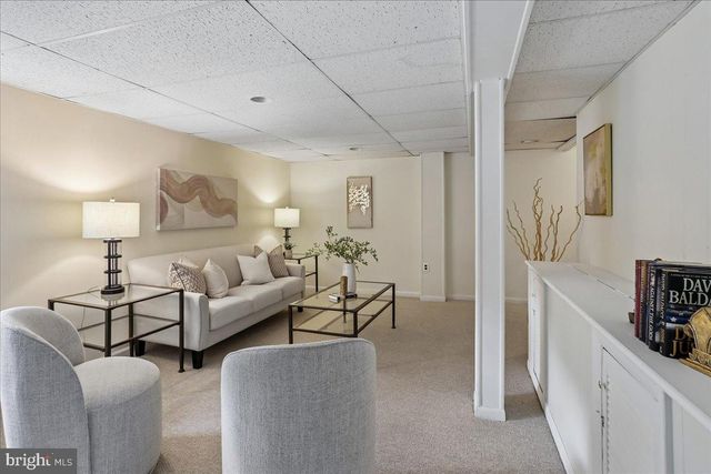 4927 ARCTIC TER, Rockville, MD 20853
