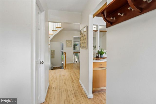 4927 ARCTIC TER, Rockville, MD 20853